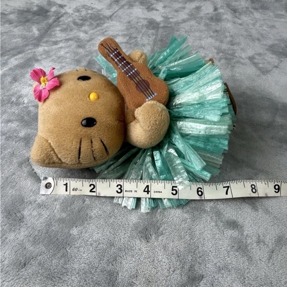 Sanrio jello kitty tan sun-kissed Hawaiian Ukulele rare - Picture 4 of 7